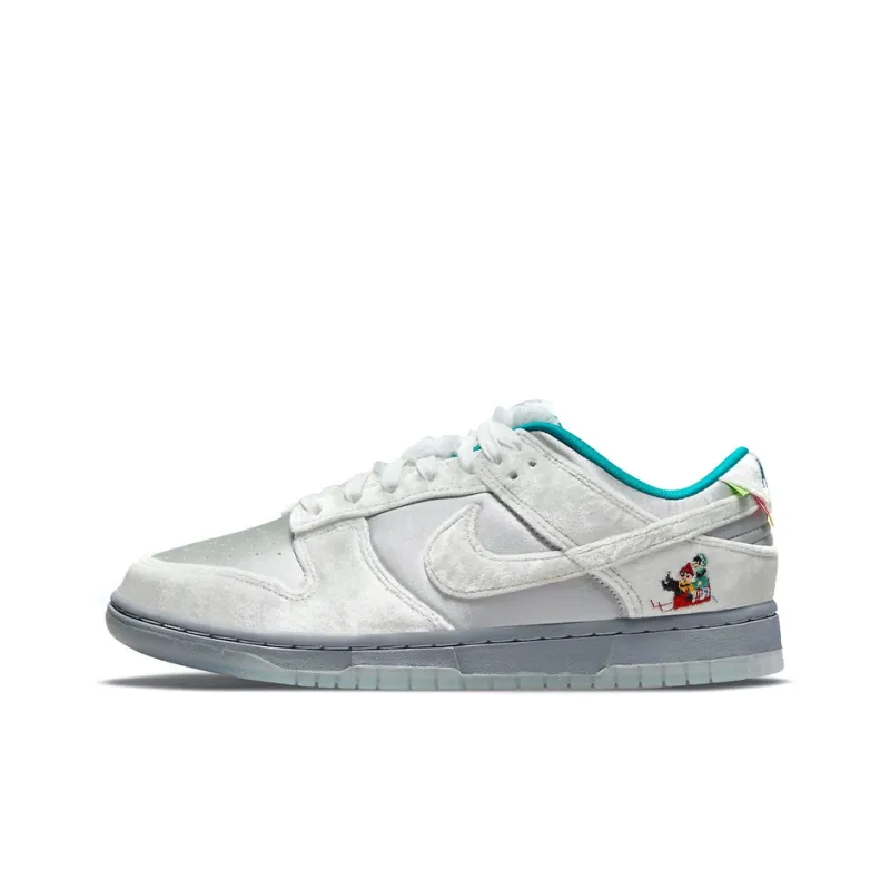 (WMNS) Nike Dunk Low 'Ice' DO2326-001